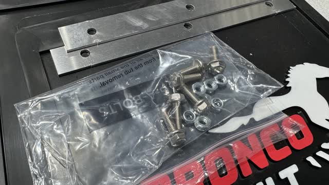 <p>Mud flap kit</p>
<ul>
<li>6 x M6 LONG bolts</li>
<li>6 x M6 Nyloc Nuts</li>
<li>2 x Mud flaps</li>
<li>2 x Alloy brackets</li>
</ul>
<p>The common mistake is that Nyloc nuts are not supplied or that short bolts rather than Long bolts are supplied</p>