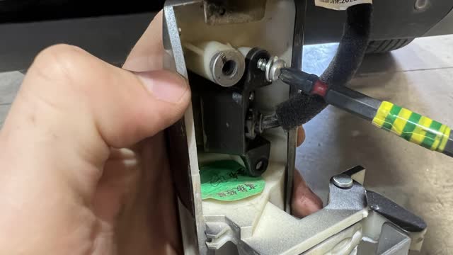 <p>Unscrew</p>