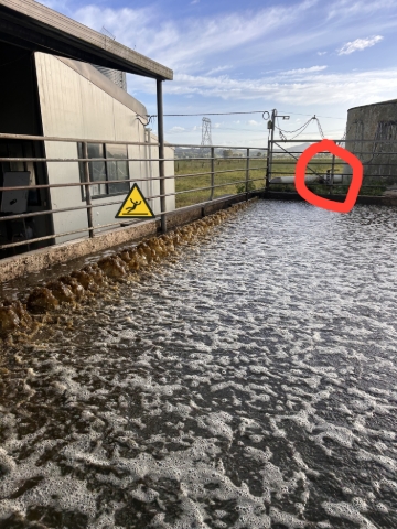 <p>Once the cups have all been hung up</p><p>Turn the flood wash on using the large tap it can be stiff and does require some force, it will drain automatically. beware the path is slippery </p><p>the person remaining in the cowshed will turn it off once it’s completely drained</p>
