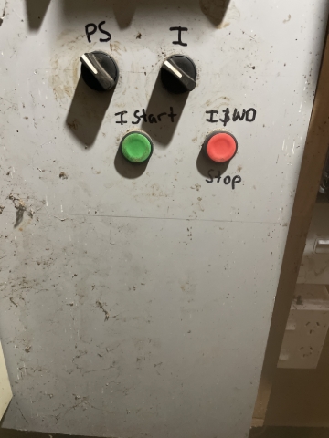 <p>Inside the control room are 2 control switches</p><p>PS= Pond Stirrer</p><p>I = irrigator</p><p>Ensure both (PS &amp; I) are turned to the right (ON) and then push the green start button to activate pump</p><p></p>