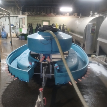 <p>Hose in calf trailer if feeding calves? </p><p>Check trailer taps are closed? </p>