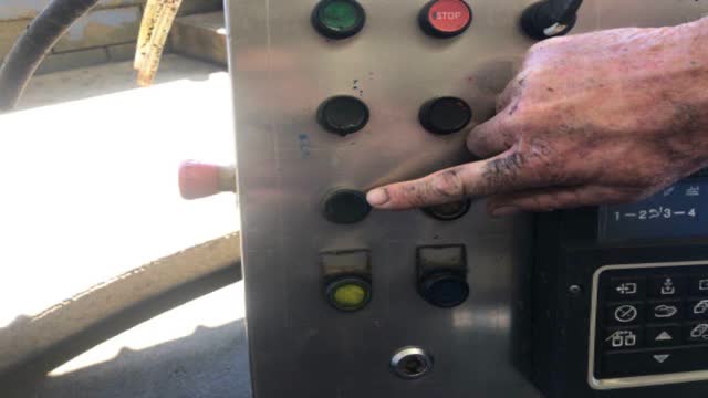 <p>Hold this button in until the Backing Gate has passed the draft cutter gate.</p>