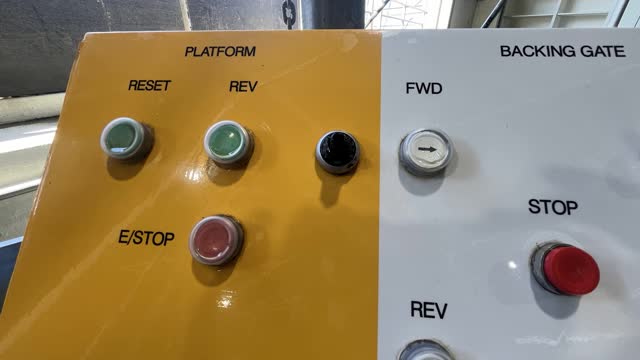 <p>Platform speed is too fast.</p>
<p>Ask your manager what the platform speed is. Communicate with your milking partner to achieve and maintain speed throughout milking.
Inform team leader if more than 10% of clusters are being removed.</p>