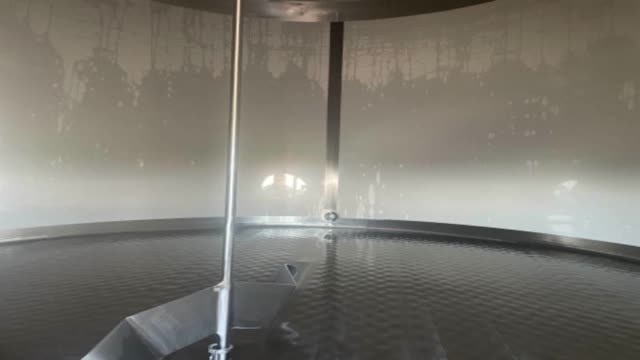 <p>After the completion of the wash, check vat is clean</p>
