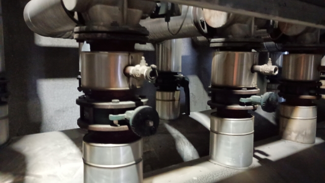 <p>Drain remaining water from the 1" ball valves below each blending valve.</p>