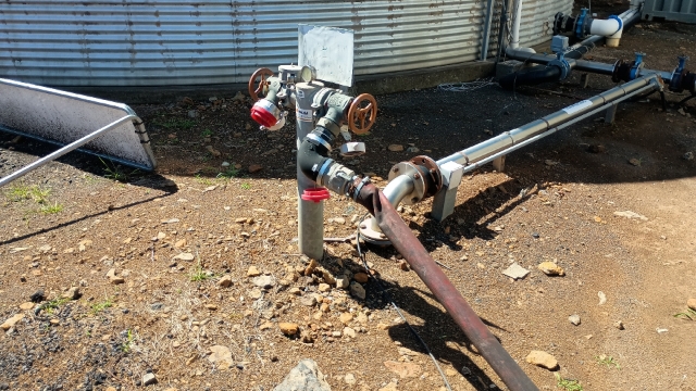 <p>Close off shock pump drain line and connect town water hydrant to the fill point of buffer 2. Commence buffer 2 refill.</p>