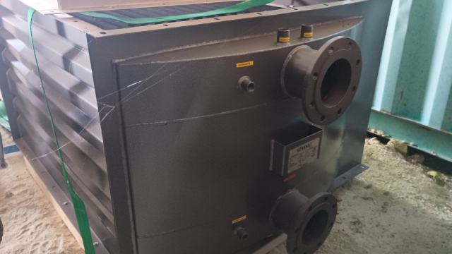 <p>Repeat this process to install the northern condenser.</p>