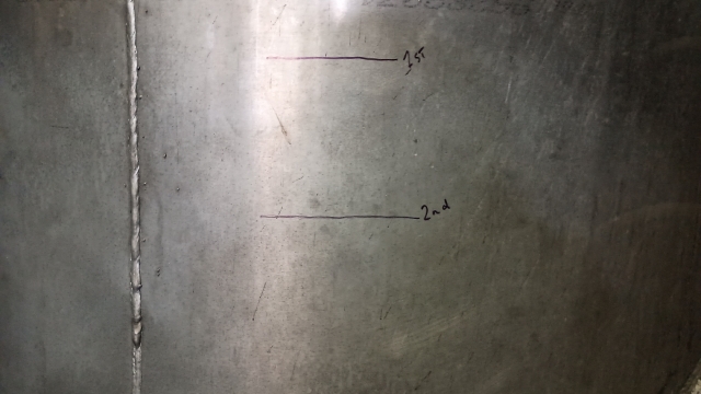 <p>Perform a second cut on the lower side of the stack to create space for removal.</p>