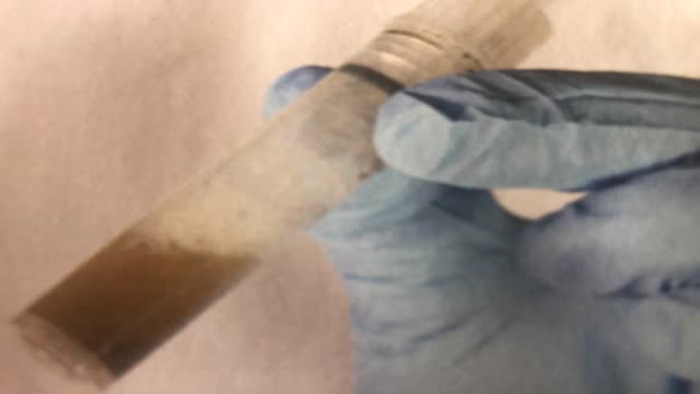 <p>put the spoon back in the tube, tighten top and shake well.</p>