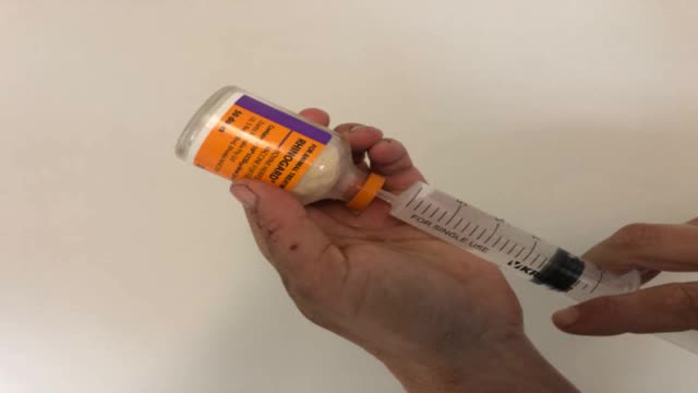 <p>draw out the mixture.</p>
