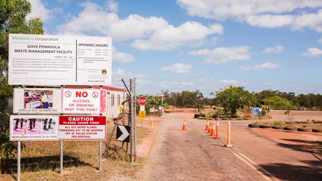 <h4>Disposal</h4>
<ul>
<li>Make sure all waste, including masks, overalls, cloths and plastic sheets are double-bagged in heavy-duty plastic bags, sealed with tape and marked as asbestos waste.</li>
<li>Dispose of the asbestos waste at an authorised disposal site. Contact the local tips in your area to find one that accepts asbestos waste.</li>
</ul>
