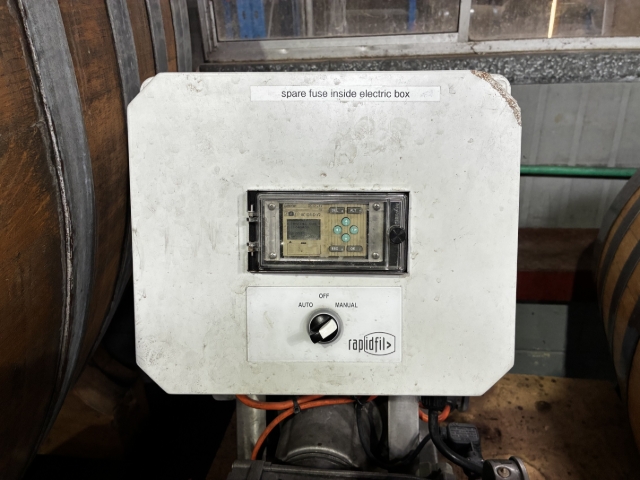 <p><strong>Turn on Hot Water & Pump</strong></p><ol><li><p><span style="font-size: 22px; line-height: 1.4;">Turn hot water valve to OPEN</span></p></li><li><p><span style="font-size: 22px; line-height: 1.4;">Turn pump to MANUAL if monitoring </span></p></li><li><p><span style="font-size: 22px; line-height: 1.4;">Turn pump to AUTO if you need automatic switch off</span></p></li></ol><p></p>
