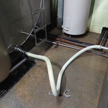 <p>Vat 2&nbsp;</p><p>Connect milk line</p><p><b>OK!&nbsp; TO OPEN TAPS ON VATS!&nbsp;</b></p><p><b>WITH MILK IN VAT</b></p>