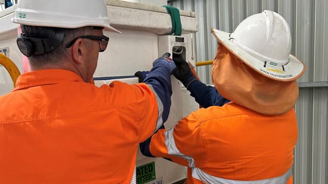 <p>Attach the CDD to the MEWP attachment points. It is important you do this step yourself.</p>
<p>Double confirm the attachment by a second person who is licenced in the operation of a MEWP</p>