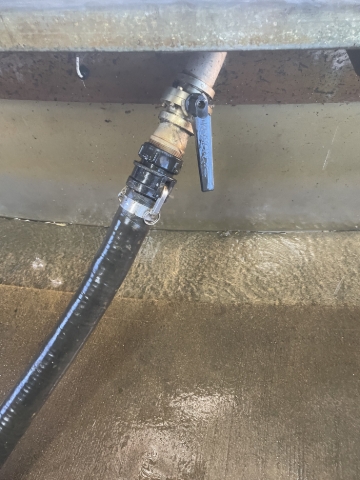 <p>Open this tap about half way to suck hot water into plant</p>