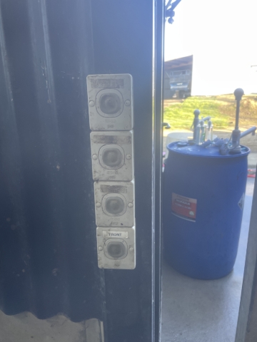 <p>If tanker is due that day you will need to leave the tub full of cold water so they can do a rinse of vat on pick up</p><p>Turn off lights</p>