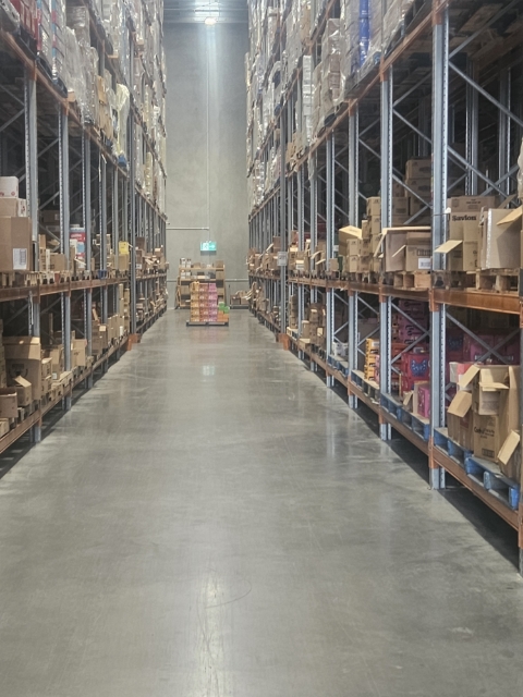 <p>Excellent condition. Well maintained aisle. </p>