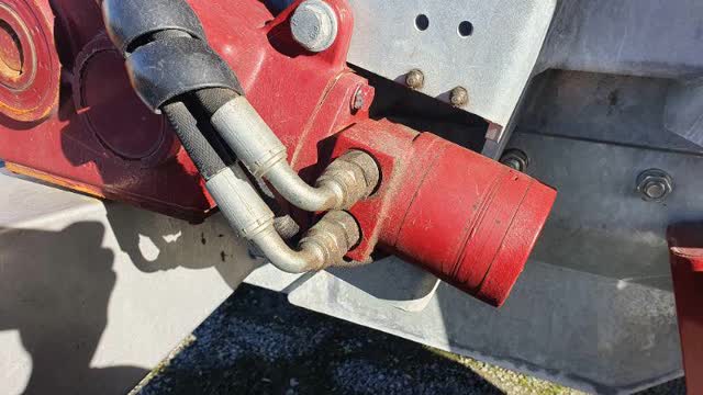 <p>Disconnect 2 hoses from floor gearbox motor</p>