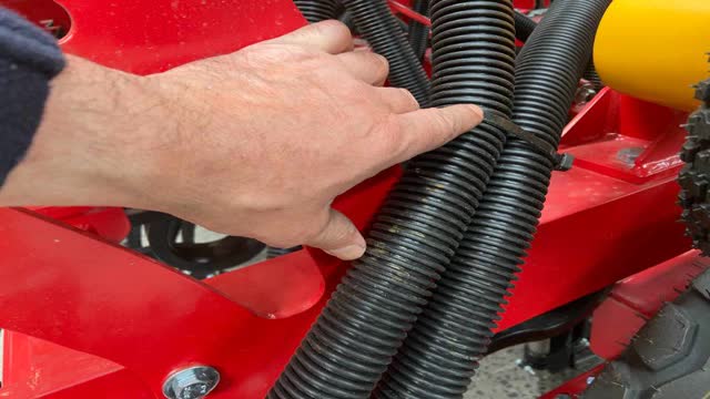 <p>Cable tie the two outside hoses near the frame to avoid hose hitting wheel.</p>