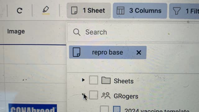<p>Open sheet and choose the farm sheet you want the report made for.</p>