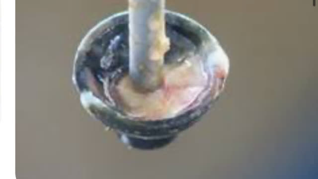 <p>You will generally not see pus like you do with metri checking at 3 - 4 weeks.</p>