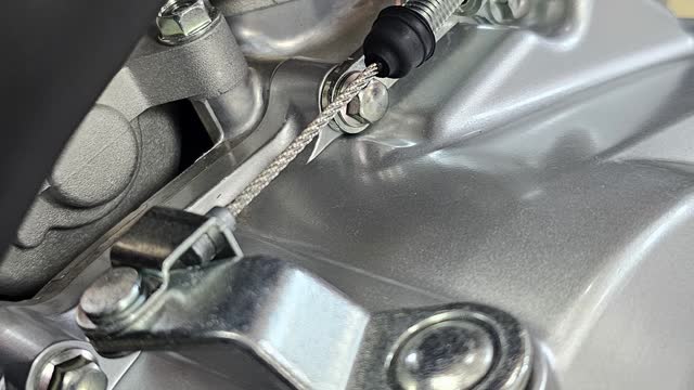 <p>Check this clutch area is free of mud and lubricated</p>