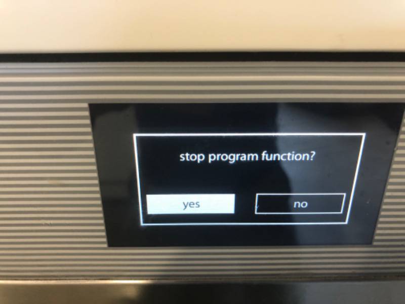 <p>This will appear on the screen.
Turn the left hand knob to the left to highlight yes.
Now push the knob in and you’re finished.</p>