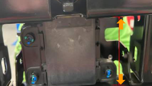 <p>Measure distance between the upper and lower radar infill.</p>