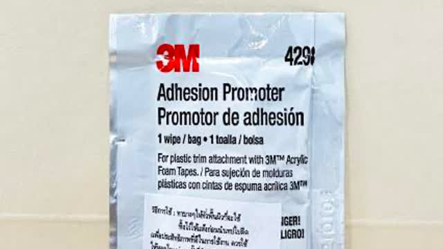 <p>Apply adhesion promoter to the mounting surfaces around the sensor holes and on the sensor holders.
This step is important to ensure sensor holders adhere properly to the bull bar.</p>