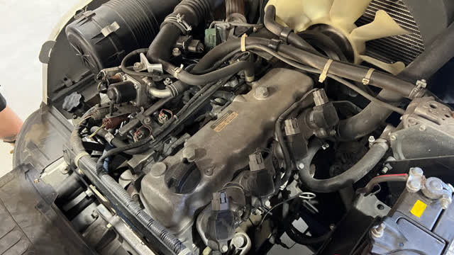 <p>Engine bay should be clean, no leaks</p>