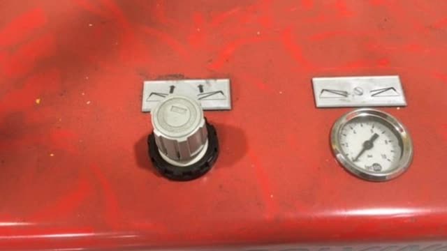 <p>There is a secondary adjustment at the base, this knob is used to adjust the air pressure in the air bags depending on the weight of the Paper Reel, however this should not need to be adjusted.</p>