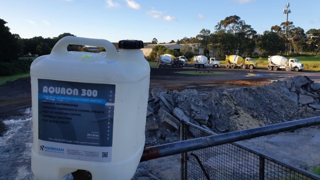 <p><strong>Other Additives for CONQOR B52:</strong></p>
<p>For all mixes up to 40MPa, a Superplasticiser such as Sika ViscoCrete 5-555 or Rockbond Hyper-Plasticiser N, should be used in accordance with manufacturer’s instructions.</p>