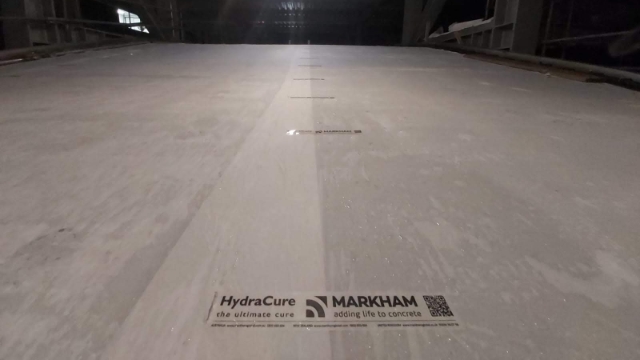 <p><strong>Step 9 – Secure the Blanket</strong></p><p>Using CONQOR Hydracure Rippa Tape:</p><ul><li><p>Secure blanket overlaps every 2–3 metres.</p></li><li><p>Firmly press tape onto the blanket.</p></li></ul><p>For exposed sites or windy conditions:</p><p>Use water-filled buckets or approved weights in place of tape where appropriate.</p><p>This reduces blanket movement caused by wind or site traffic.</p>