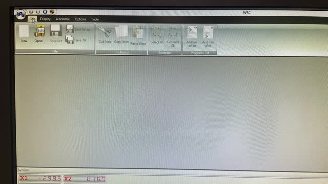 <p>After you have completed the start up & calibration process. Open the Edit tab at the top of the screen</p>