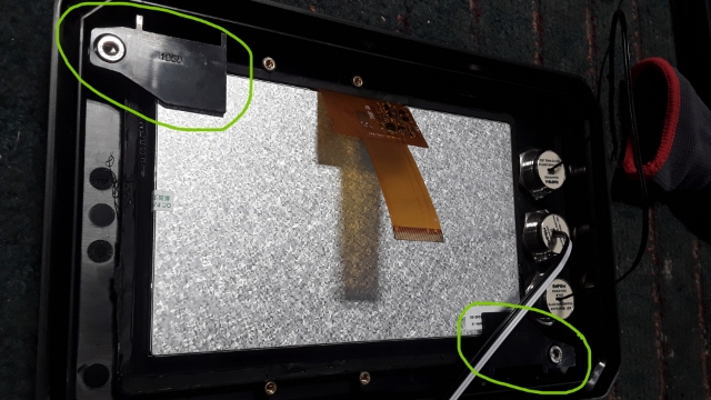<p>Align the LCD in the correct position on the front case as shown in the photo. Then, remove the backing from prep brace 1 and brace 2, position and secure them in the correct spots( diferents sizes).Secure them Using M5 x 8 socket cap screws (SS).</p>
