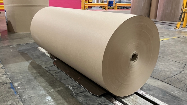 <p>Ensure that Clamp Operator has correctly placed paper reel on the infeed cradle to allow the reel to be inserted into the corrugator BHS splicing area.</p>