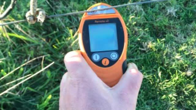 <p>Make sure fence is off. Tester won’t show anything if it is off</p>