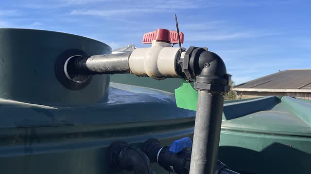<p>Make sure the red  tap is in the open position, as currently shown.</p>
