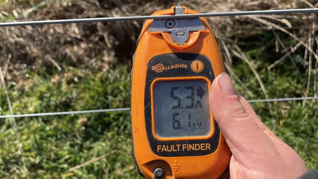 <p>This fence is showing a fault of 5.3 A top number And telling me it’s to the right of where I’m at you will need to follow this down the fence till you find the fault</p>