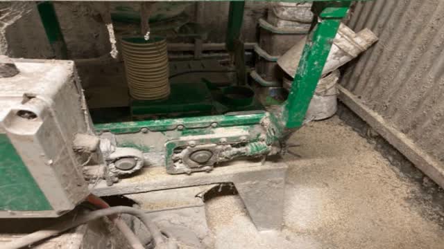<p>If auger is going look at the roller mill - BUT DONT TOUCH</p>