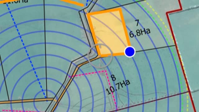 <p>This will now make it a shape on your map. Now you can drive to your start point and along the reel line and your blue dot 🔵 will move with you</p>