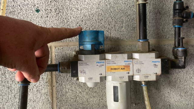 <p>Turn left to anticlockwise position this isolates the tank and allows pressure to build</p>
