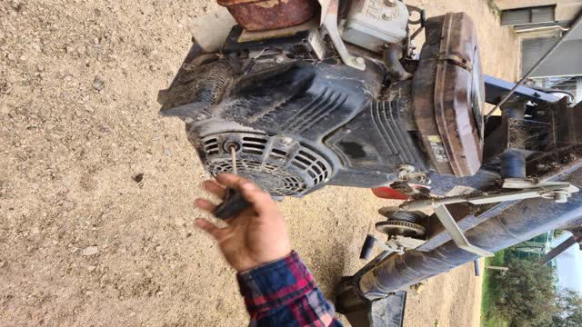 <p>Pull throttle so start</p>