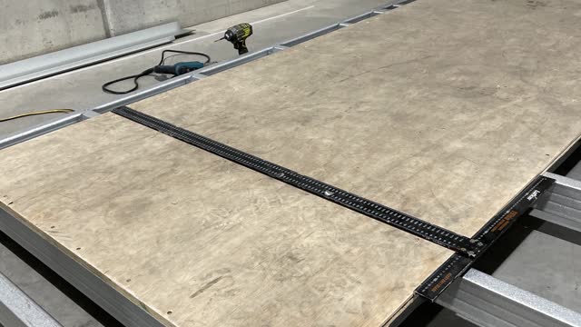 <p>Screw off each sheet of ply on every floor joist, using five screws per joist. ( 35 screws per sheet of ply) Repeat the process along the shed until the last piece of ply.</p>
