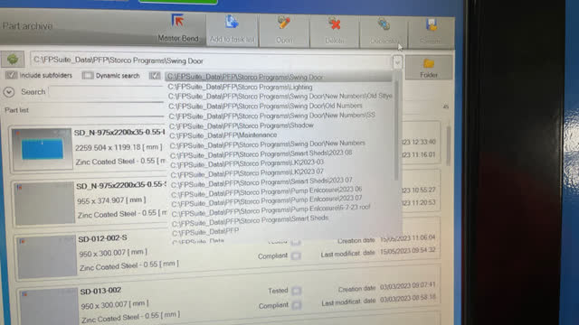 <p>Select the required program</p>