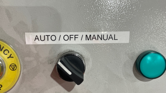 <p>Turn the de-coiler to auto.</p>