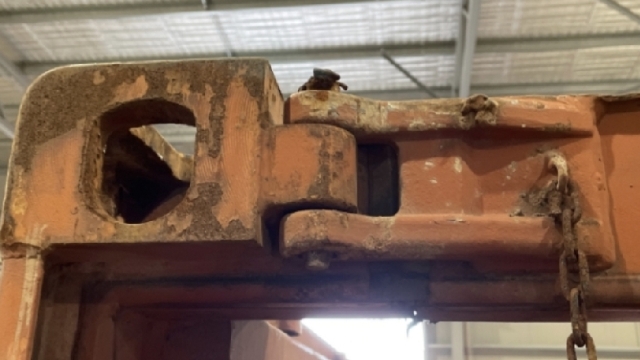 <p>Take the pin out.</p>
