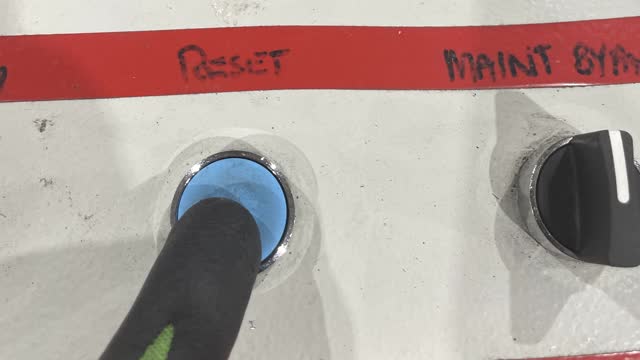 <p>Press the light blue Reset button.</p>