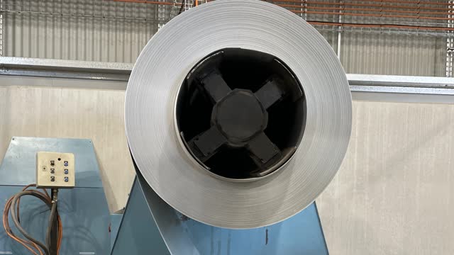 <p>Make sure the coil looks like this. The coil is running from the bottom.</p>