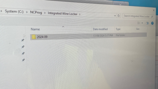 <p>There are more files in this file, open it.</p>
